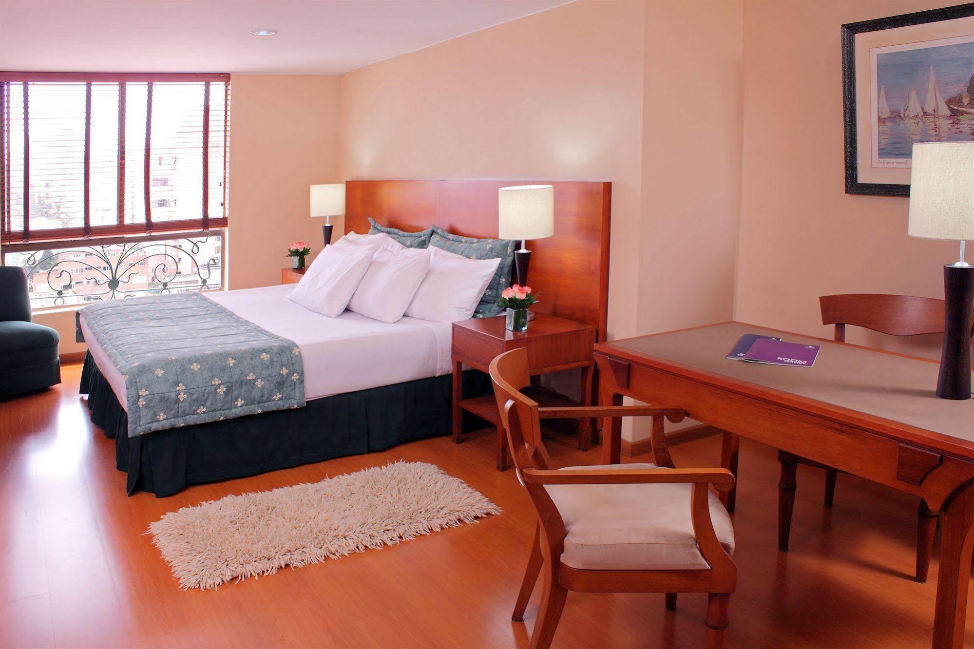 Hotel Estelar Suites Jones Богота Номер фото