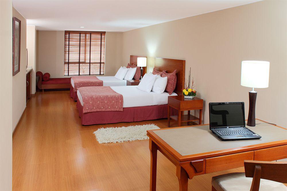 Hotel Estelar Suites Jones Богота Номер фото